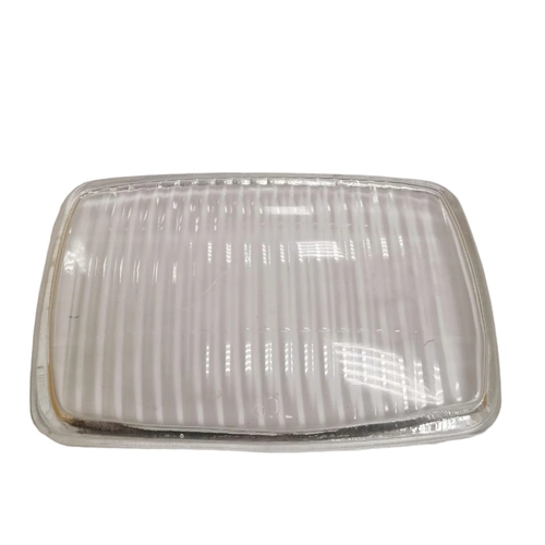 Стекло фары Дельта квадратное