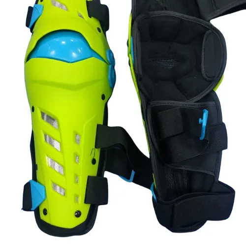 Наколенники шарнирные реплика Leatt