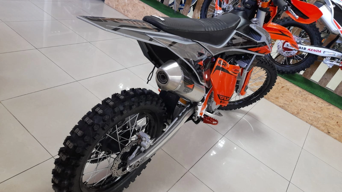 Мотоцикл GR8 F300L Enduro OPTIMUM 182MM FCR