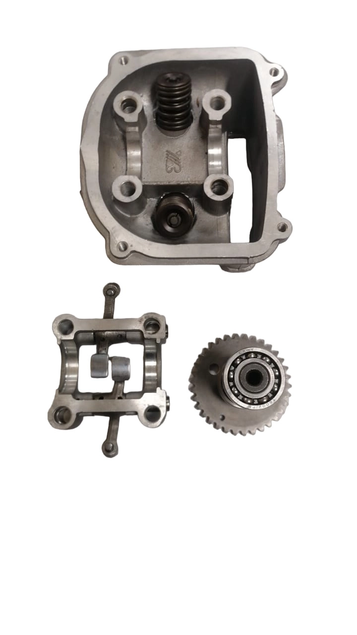Головка на 4х-тактный 100 см3 с распредвалом+постель