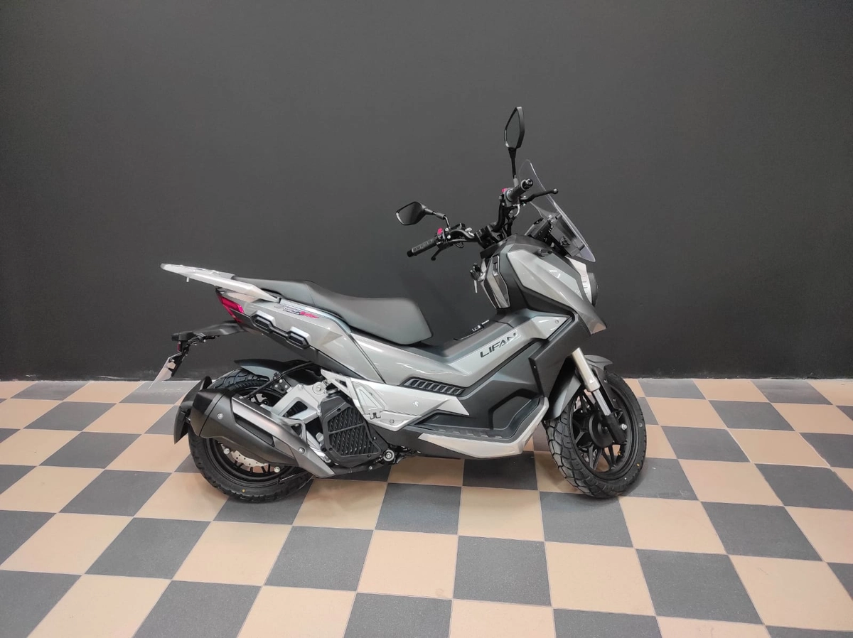 Скутер LIFAN KPV 150