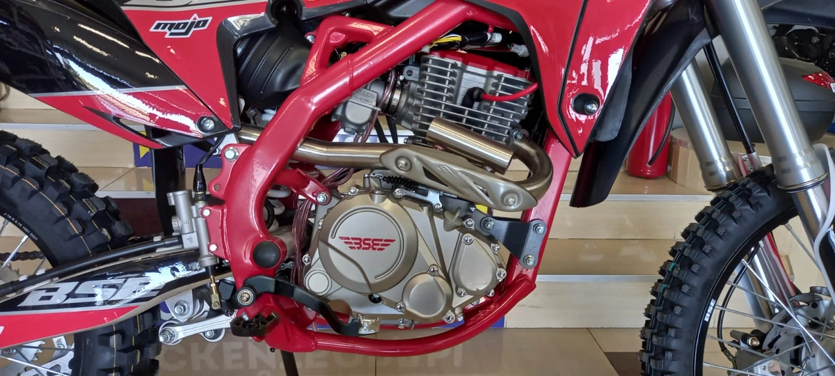 Мотоцикл BSE Z11 21/18