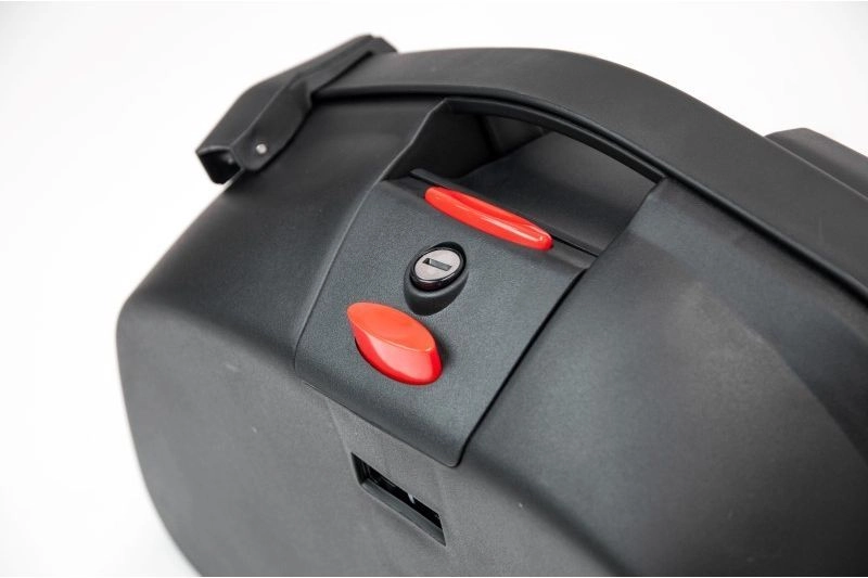 Кофры боковые пластиковые комплект, 22л BAJAJ PN124.030