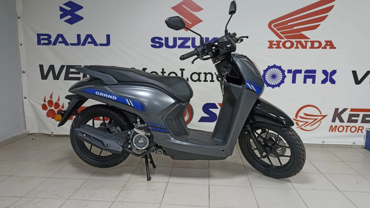 Скутер Millennium Grand