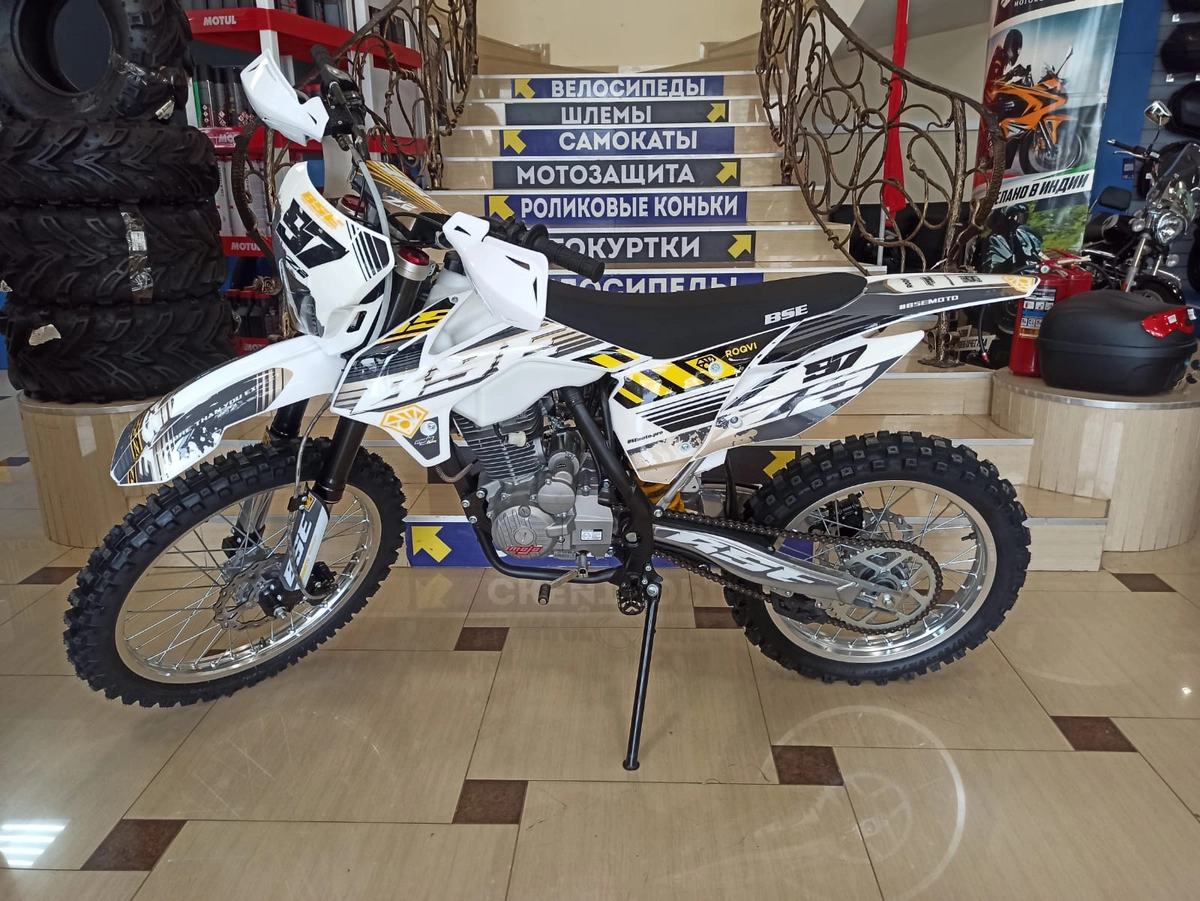 Мотоцикл эндуро BSE Z2 21/18 Roqvi (015)