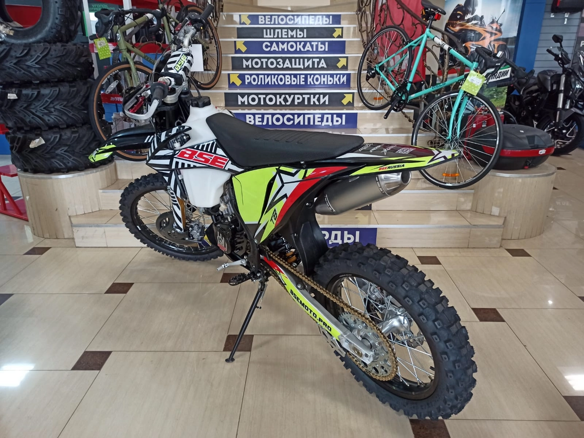 Мотоцикл BSE T8 Twister