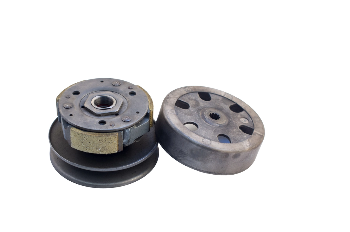 Вариатор задний Suzuki AD50 с барабаном KOMATCU