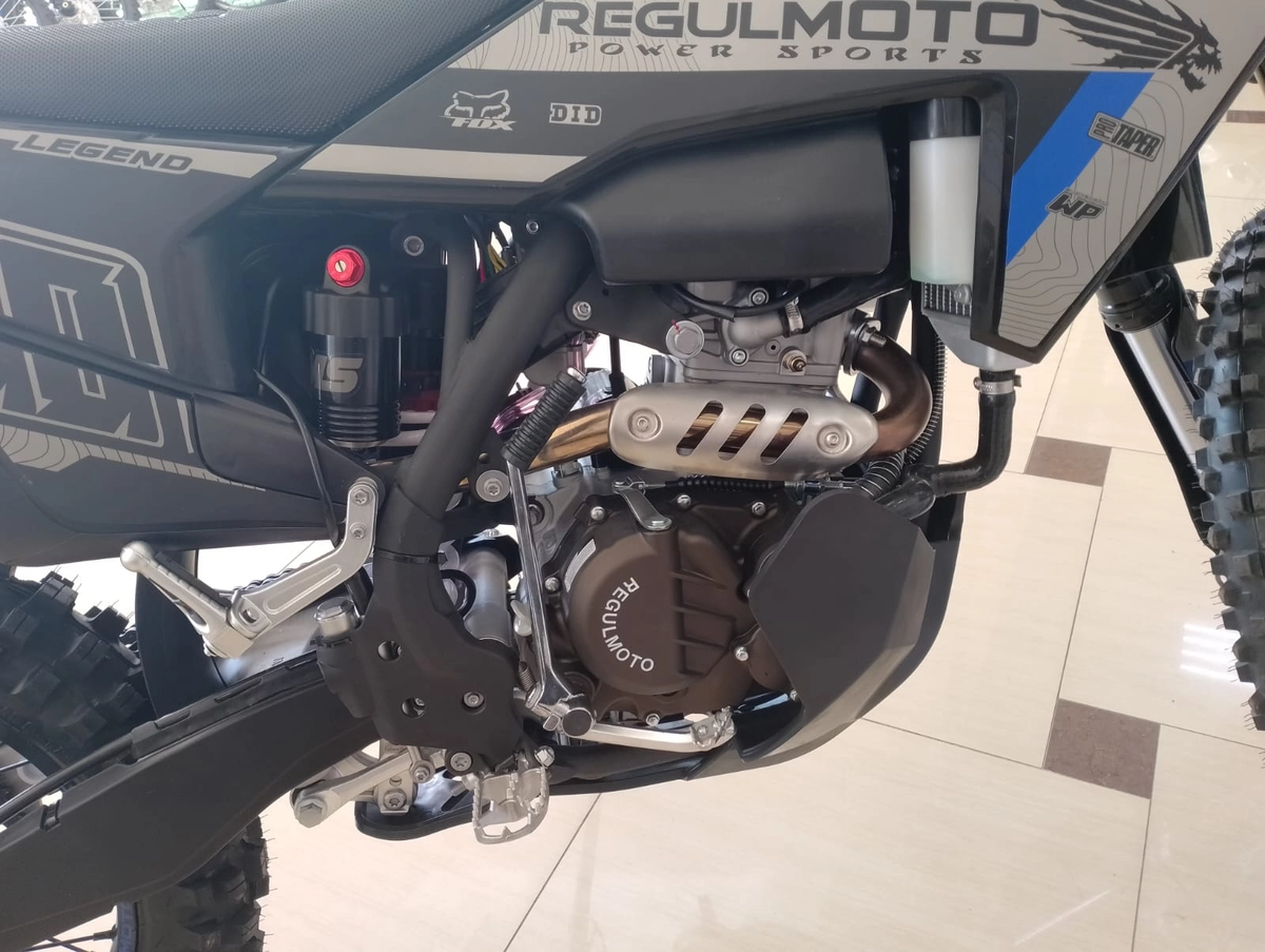 Мотоцикл Regulmoto LEGEND 300