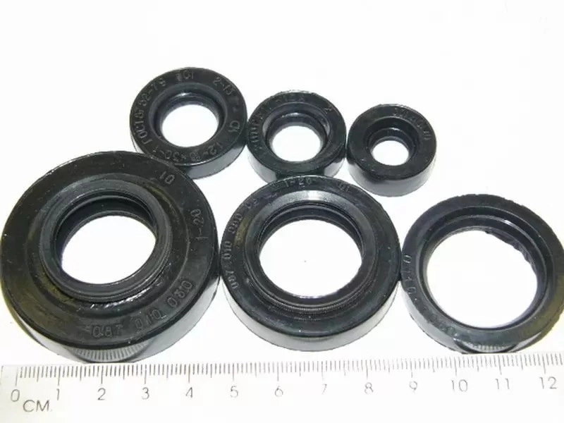 Набор сальников" Муравей"ДВС 