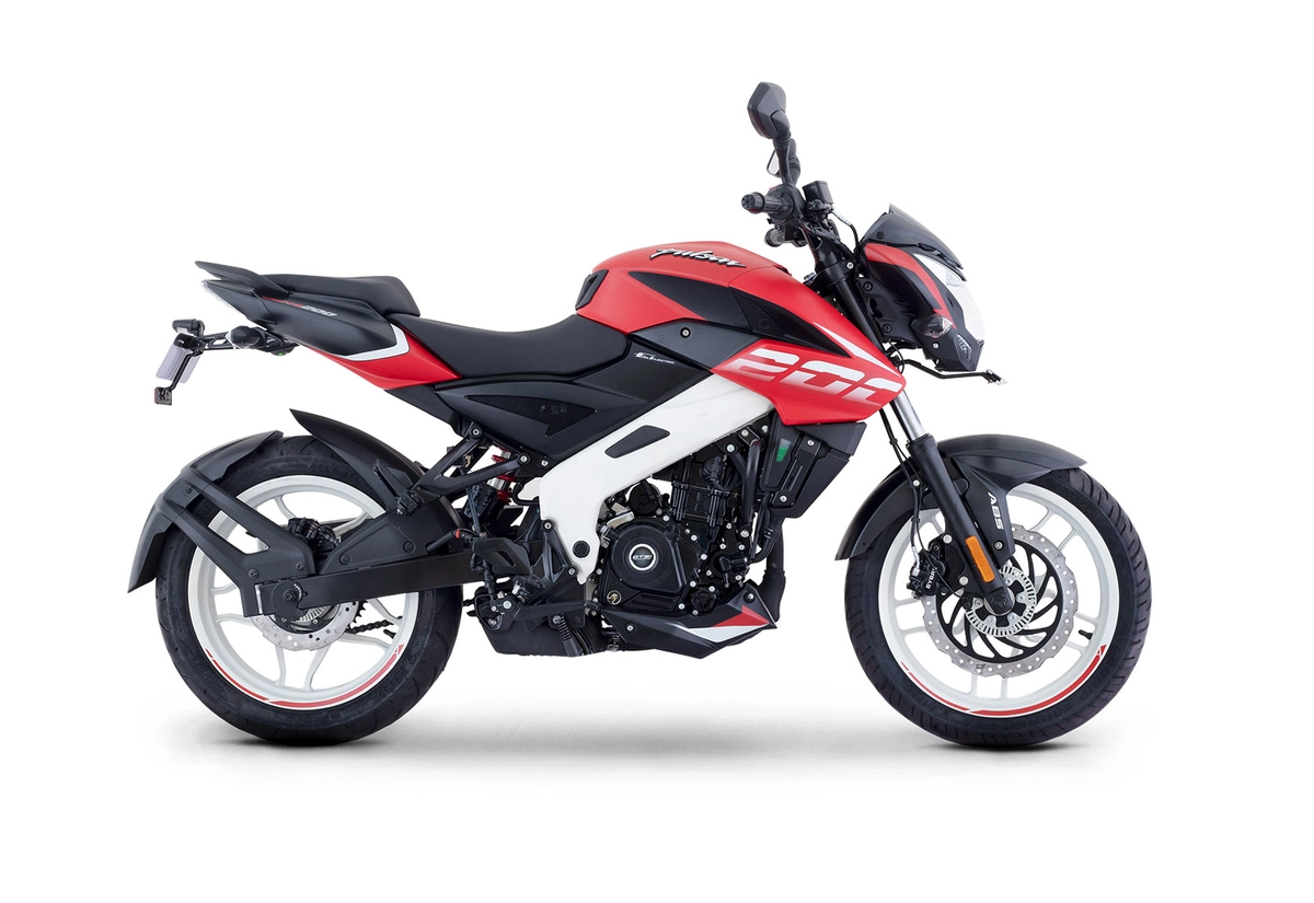 Мотоцикл BAJAJ Pulsar 200 NS
