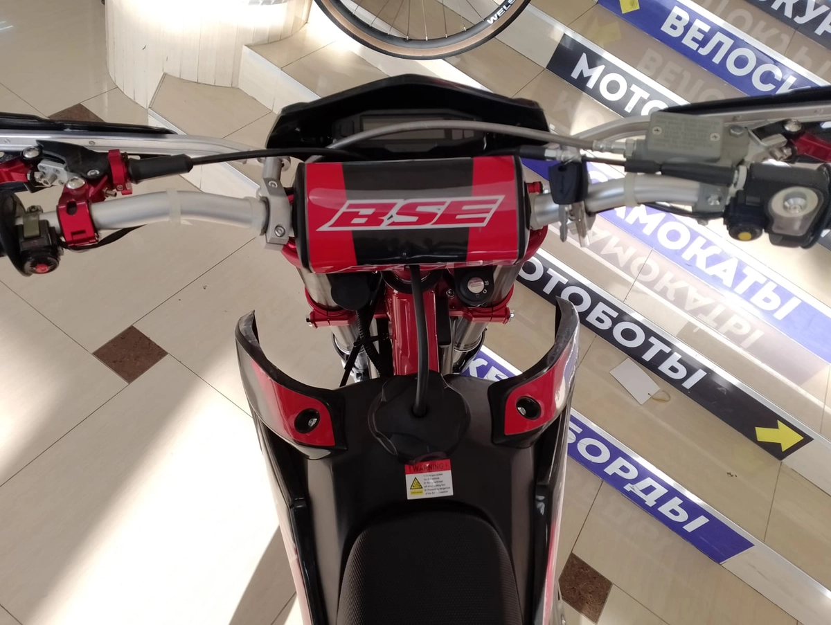 Мотоцикл BSE Z10