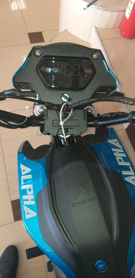 Мопед Millennium Champ RS12