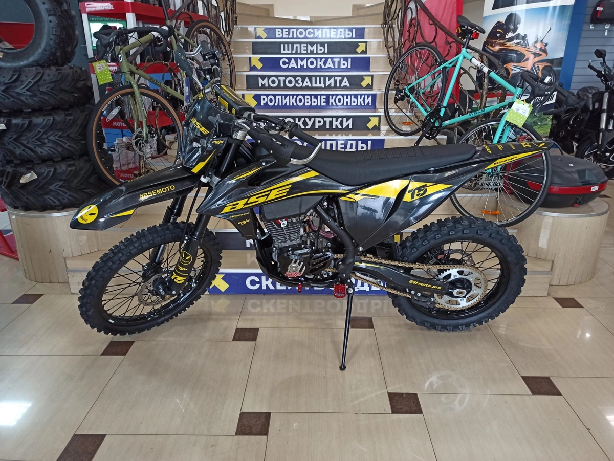 Мотоцикл BSE T5 Twister (015)