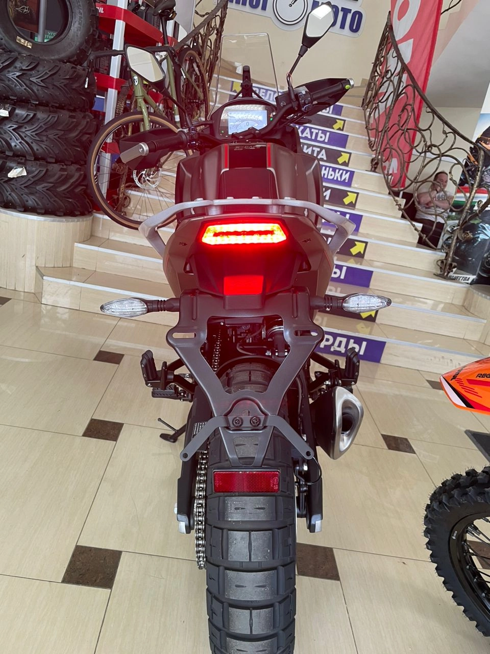 Мотоцикл Moto Morini X-CAPE Black Spoke Wheel