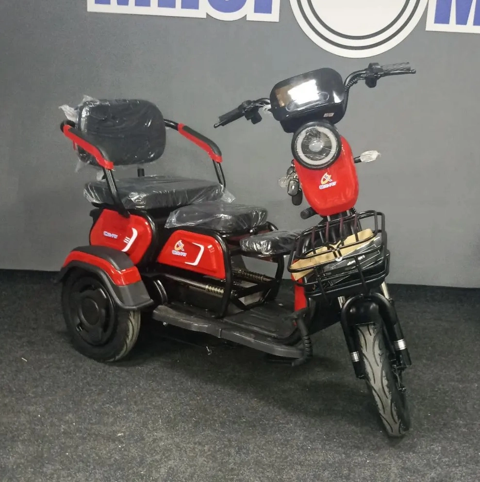 Электроскутер Сянчу Трицикл T1 48В/20Ач 