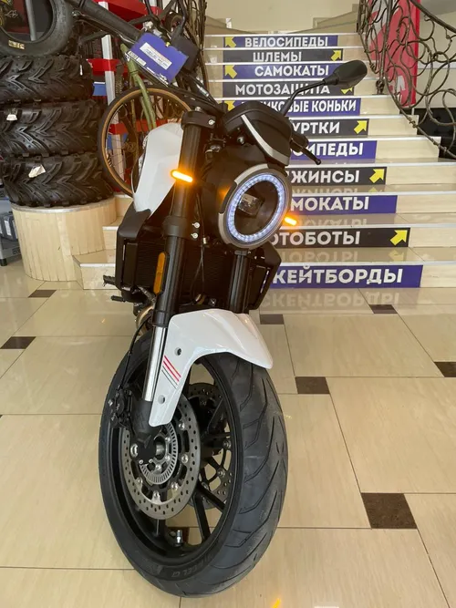 Мотоцикл Moto Morini SEIEMMEZZO STR
